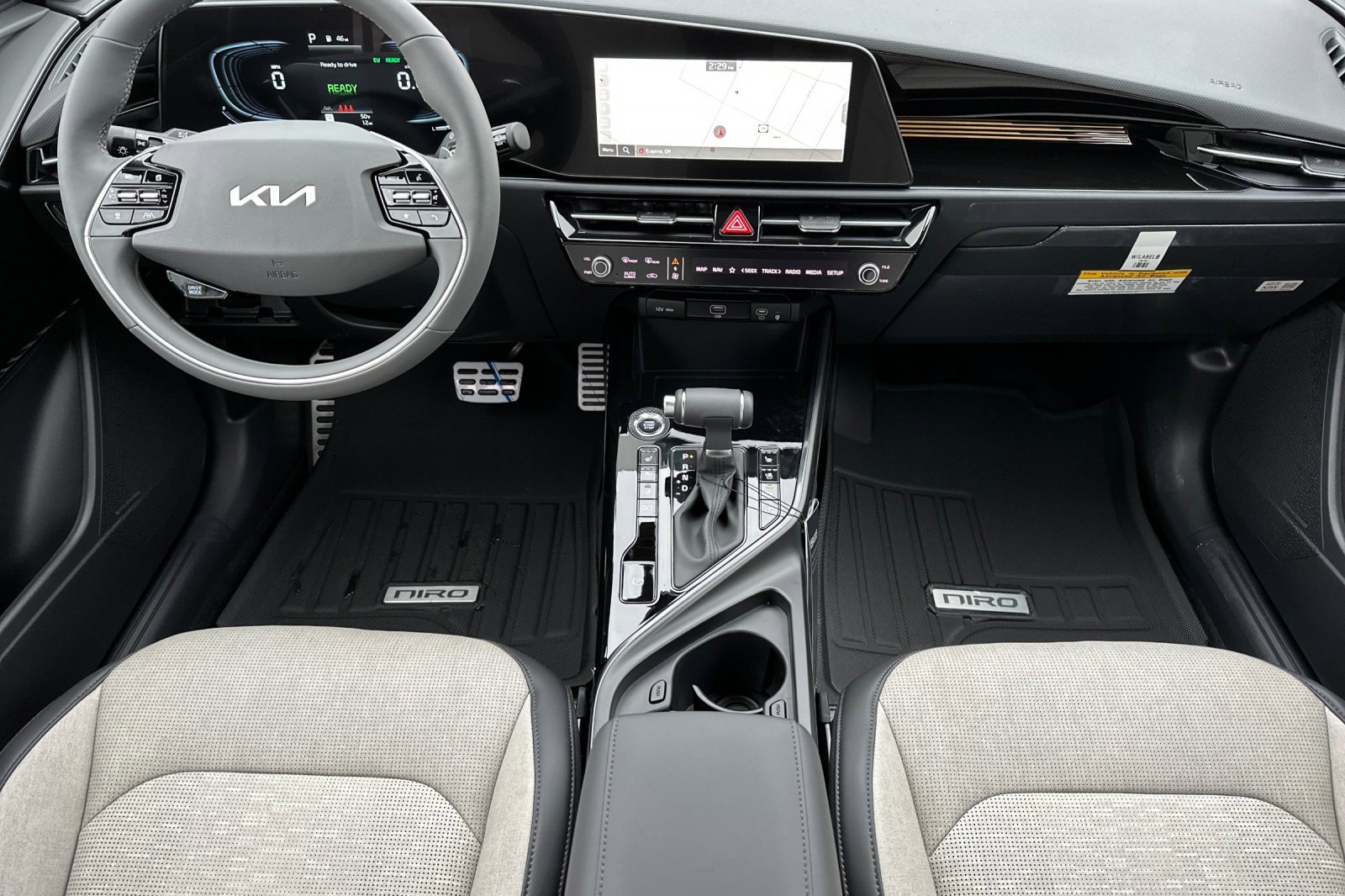 New 2025 Kia Niro SX Touring image 9