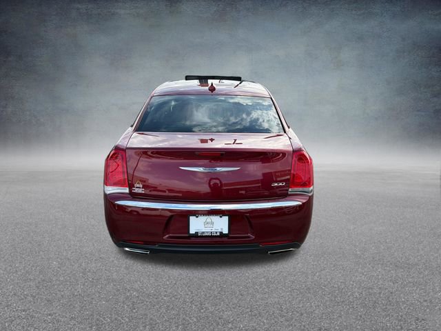 Used 2019 Chrysler 300 Touring w/ Quick Order Package 2EF image 9