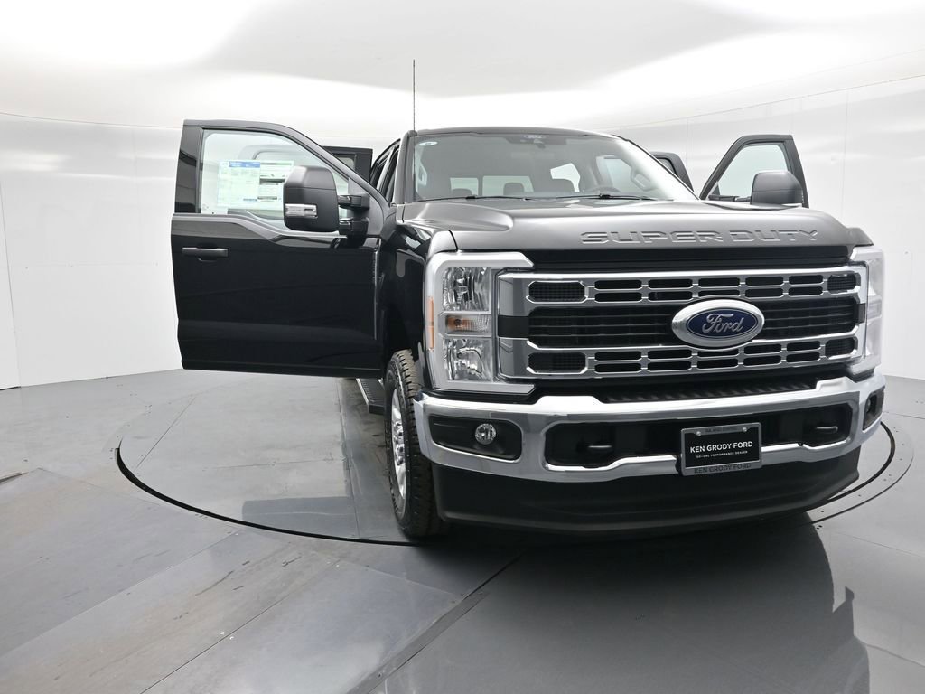 Certified 2024 Ford F250 XLT w/ FX4 Off-Road Package image 34