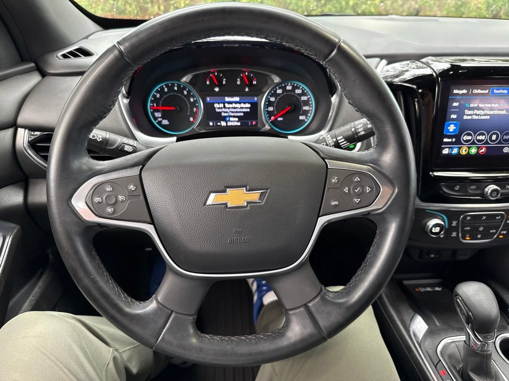 Used 2023 Chevrolet Traverse LT FWD image 31