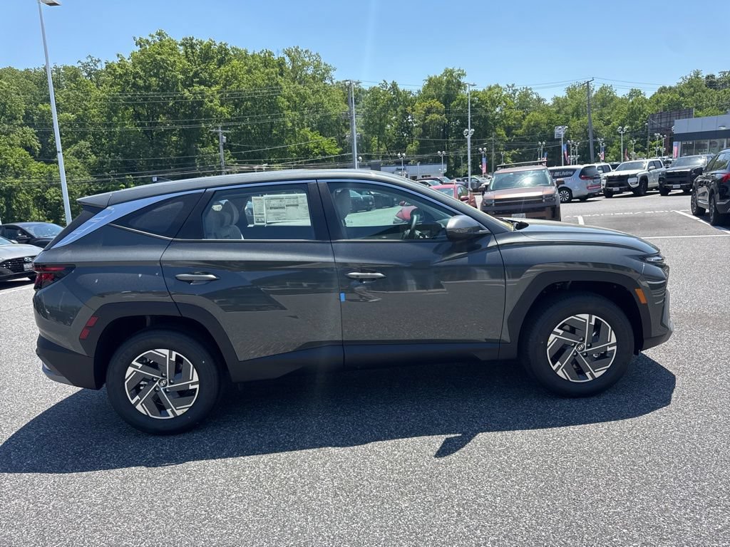 New 2026 Hyundai Tucson Blue SE AWD/4WD image 4