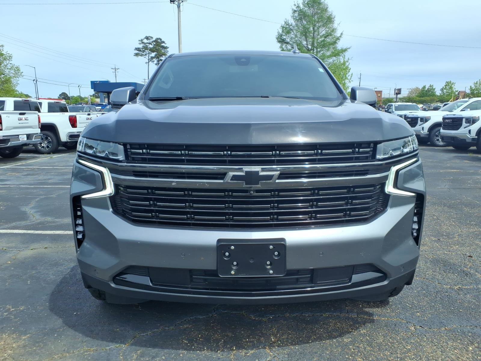 Used 2022 Chevrolet Tahoe RST w/ Luxury Package image 2