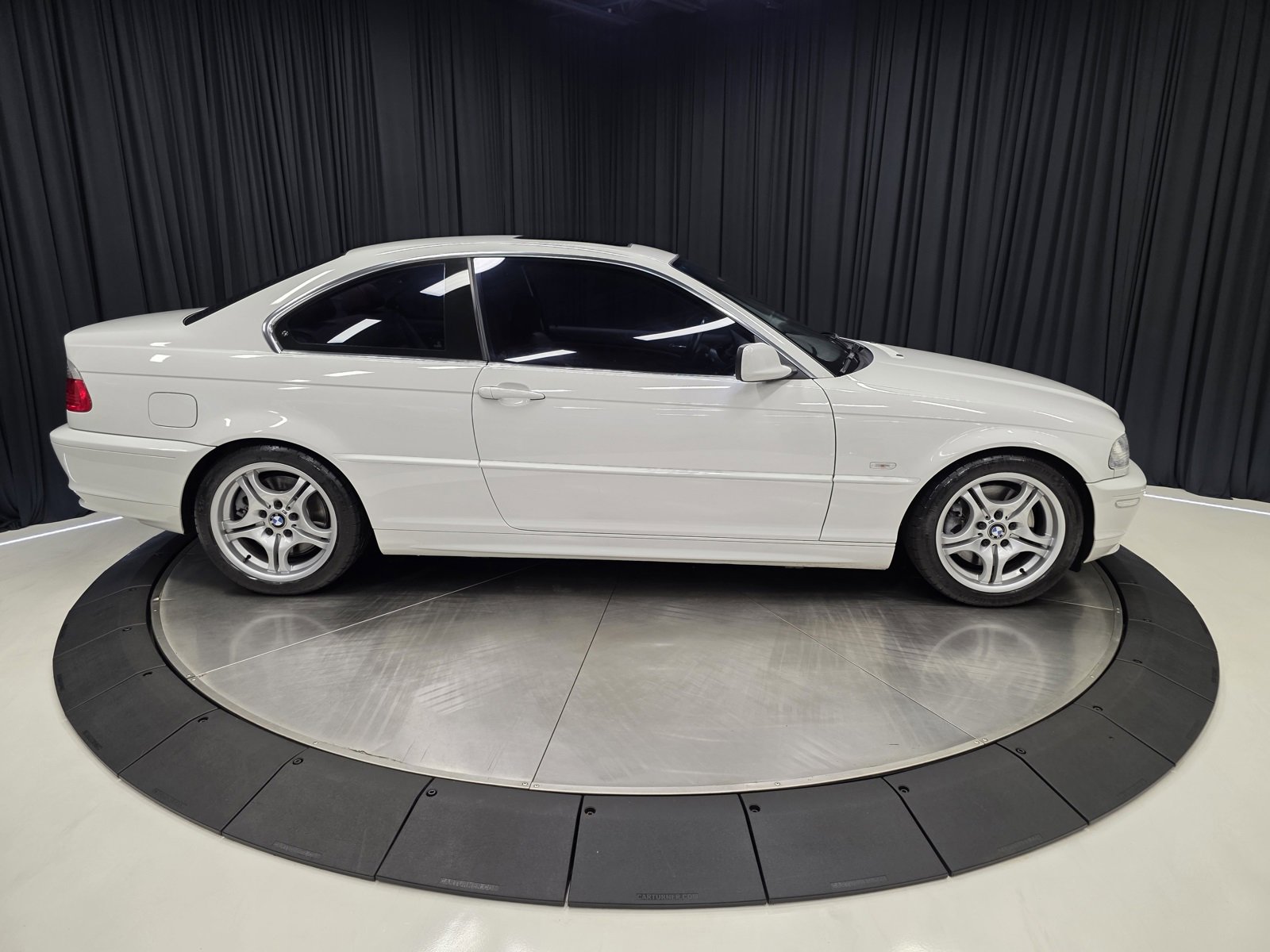 Used 2001 BMW 330Ci Coupe image 12