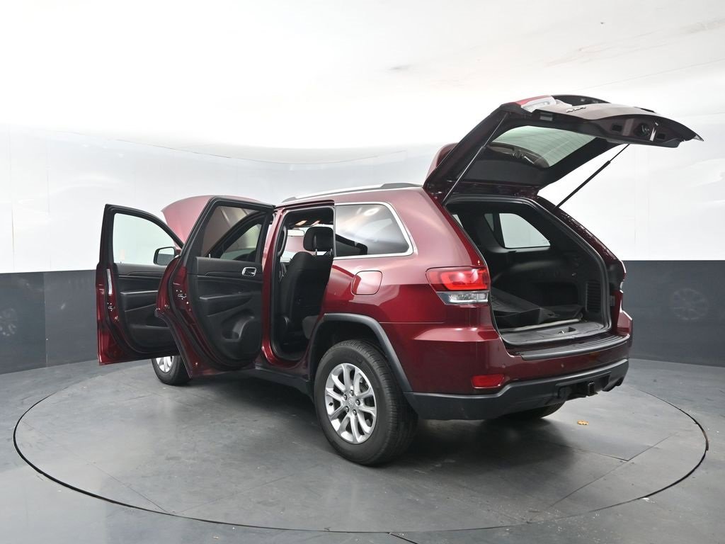 Used 2021 Jeep Grand Cherokee Laredo image 29