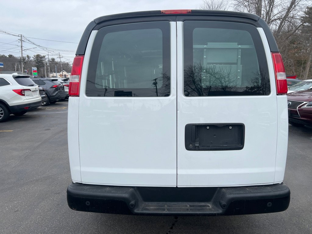 Used 2019 Chevrolet Express 2500 w/ Driver Convenience Package image 4