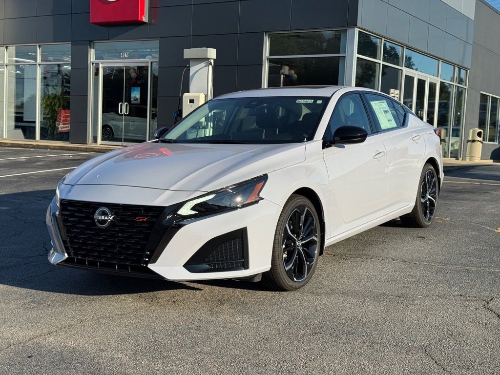 New 2025 Nissan Altima 2.5 SR w/ SR Premium Package image 7