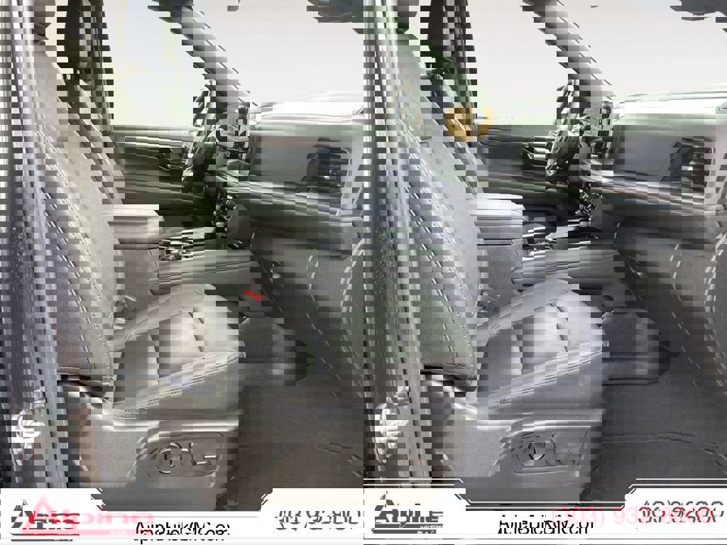 Used 2025 Chevrolet Tahoe Z71 image 15