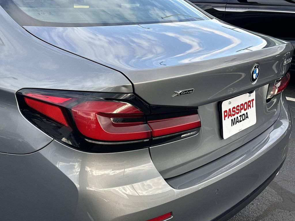 Used 2023 BMW 530i xDrive w/ Premium Package AWD/4WD image 9