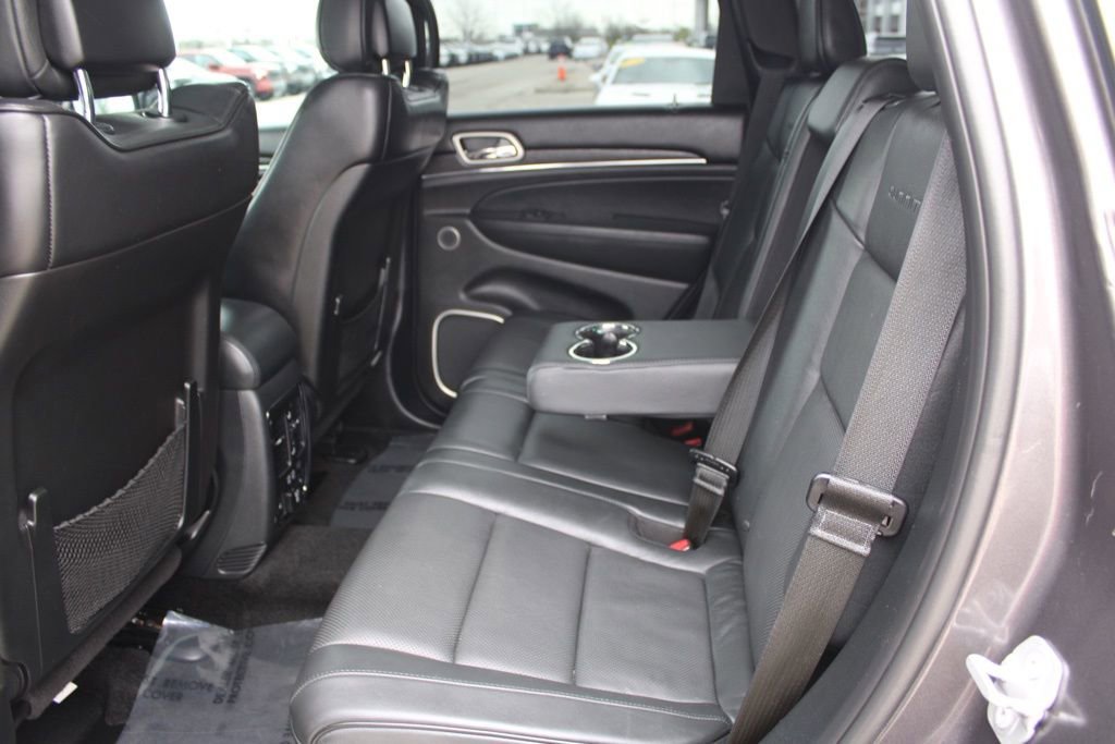 Used 2018 Jeep Grand Cherokee Summit w/ Platinum Series Group image 26