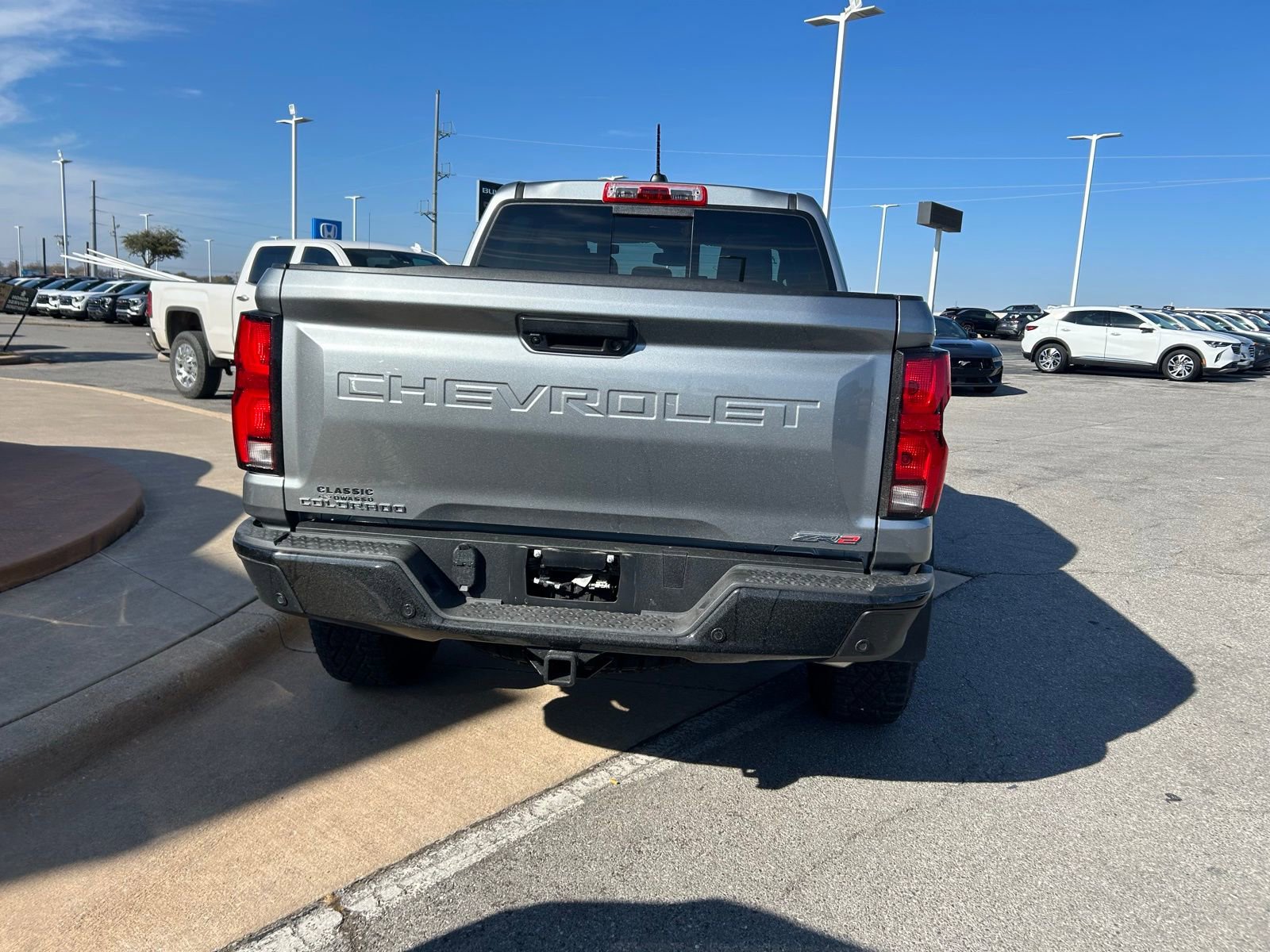 Used 2024 Chevrolet Colorado ZR2 w/ ZR2 Convenience Package III image 8