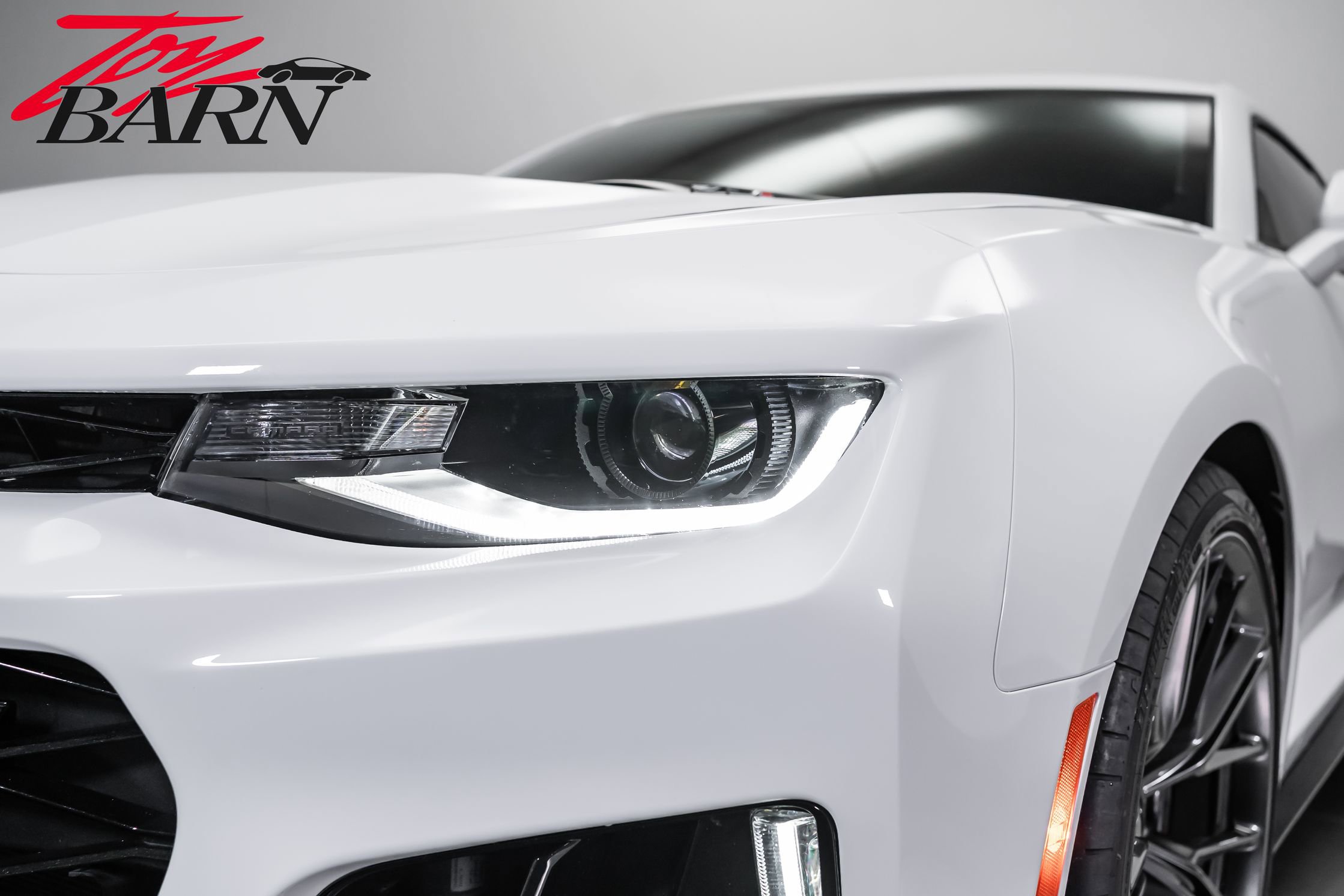 Used 2020 Chevrolet Camaro ZL1 RWD image 13