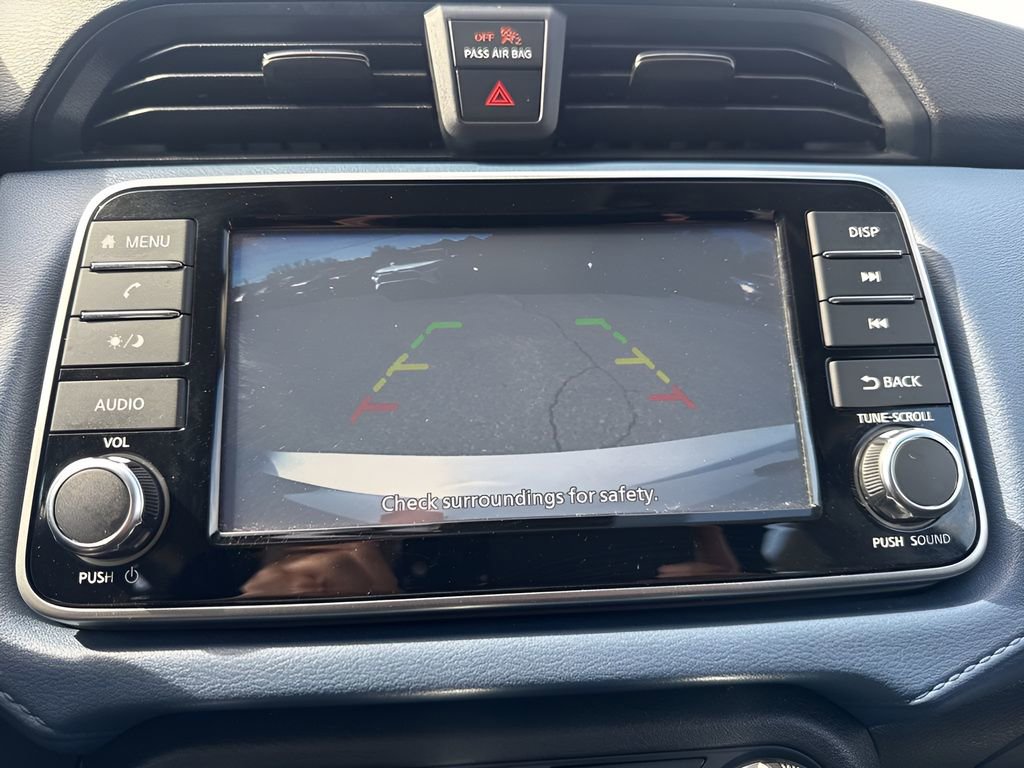 Used 2025 Nissan Versa SV image 18