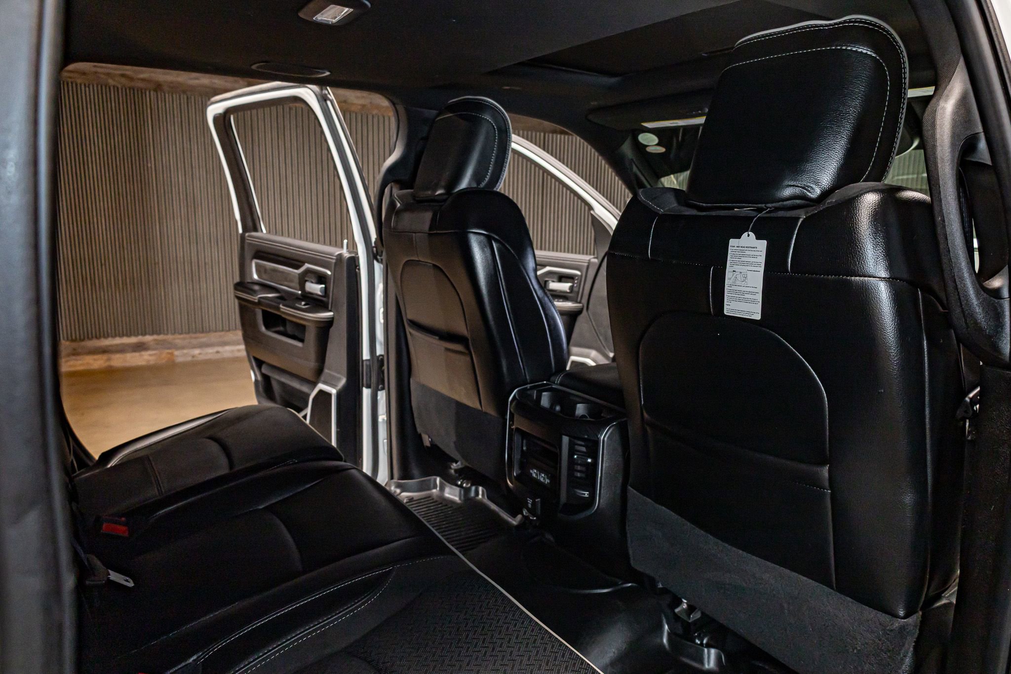 Used 2024 RAM 2500 Laramie w/ Night Edition image 25