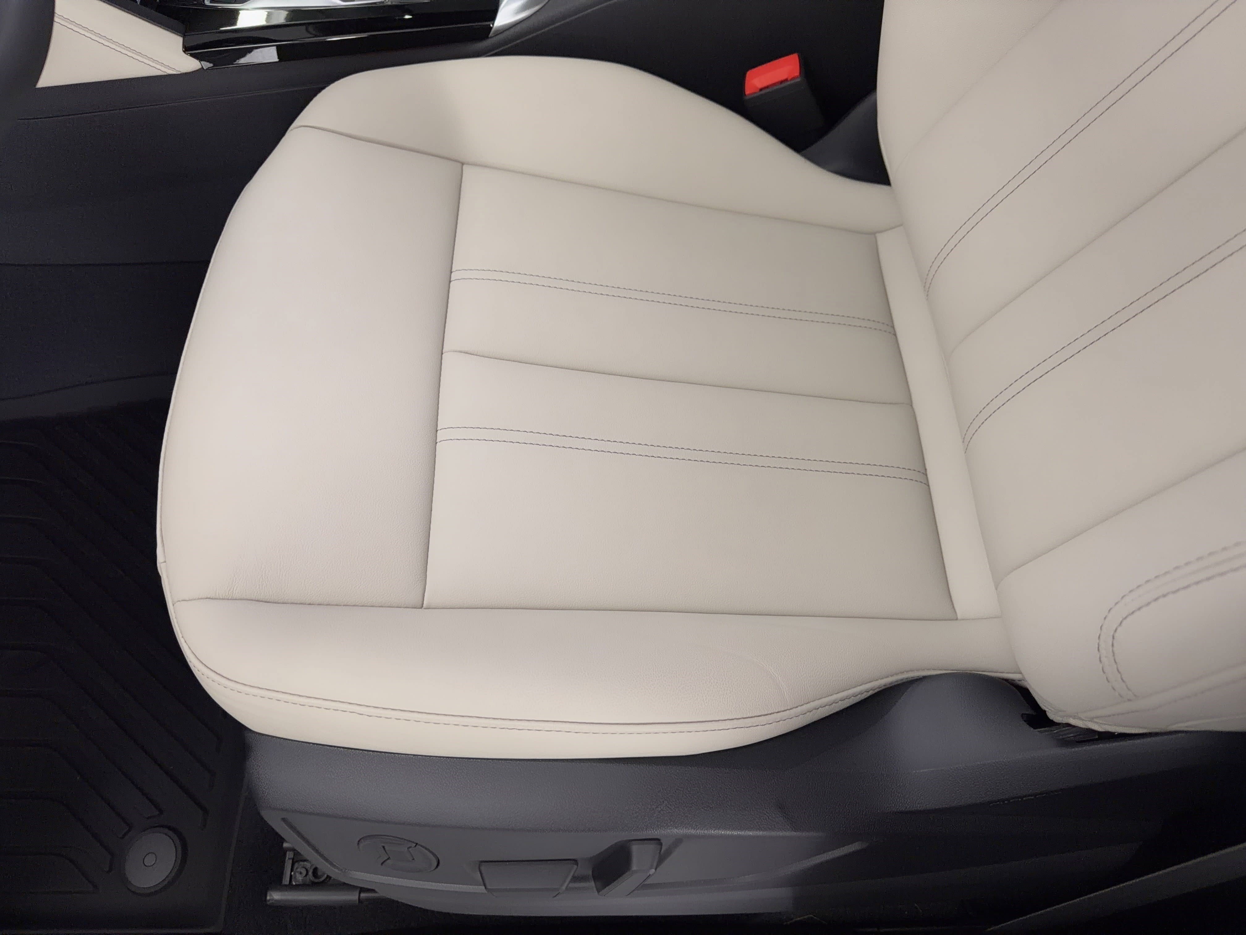 New 2026 Audi Q5 Premium Plus image 16