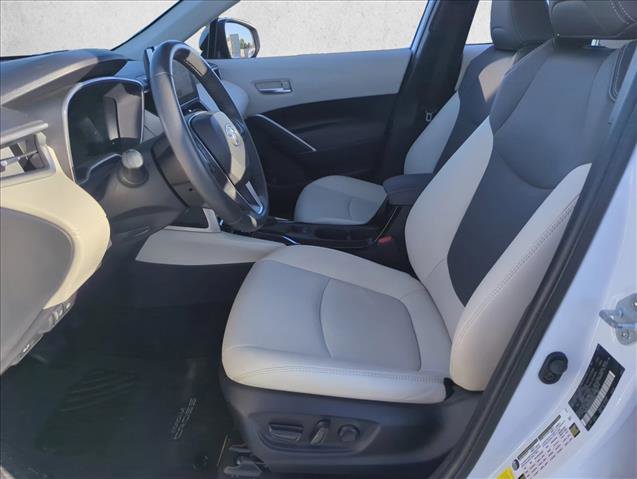 Certified 2024 Toyota Corolla Cross XLE image 23