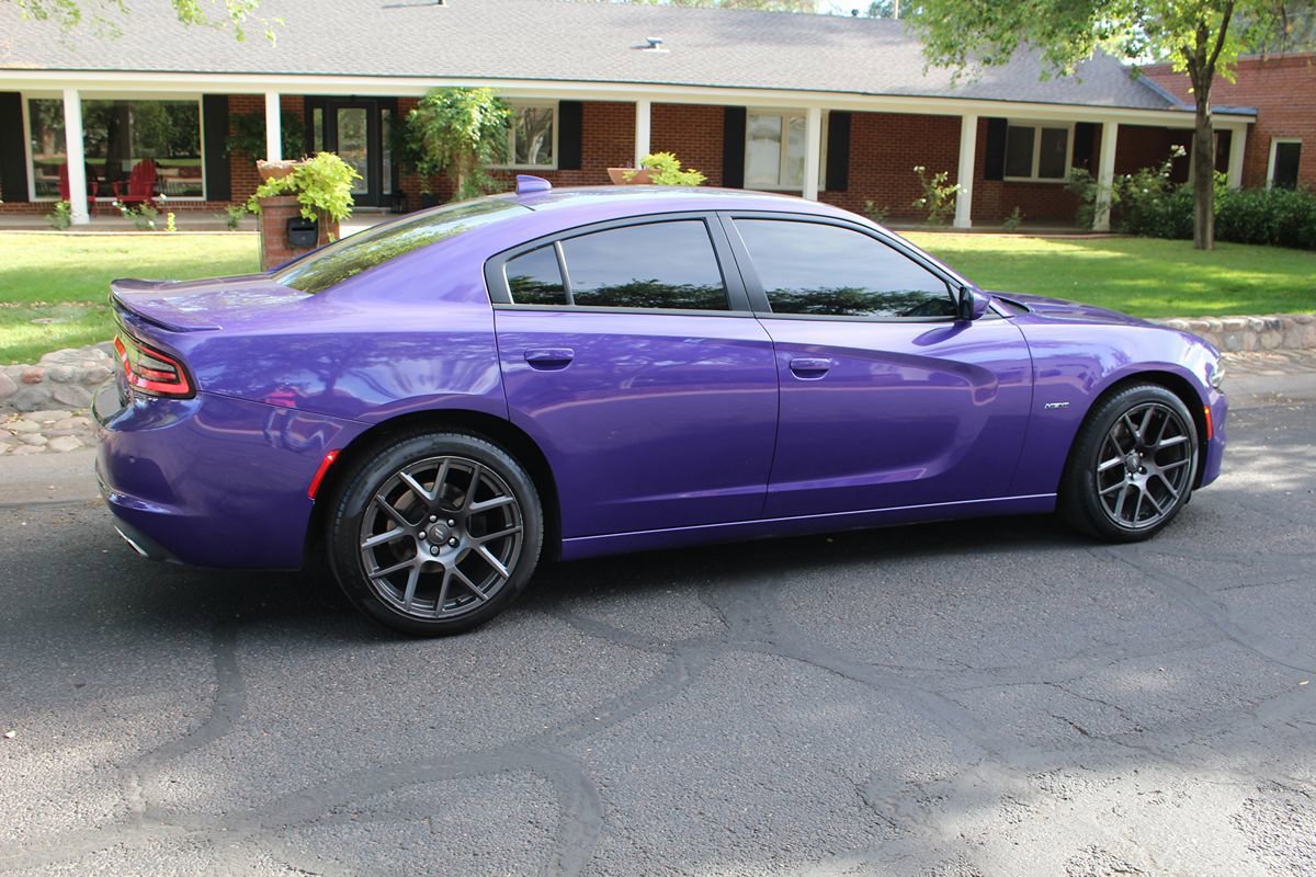 Used 2018 Dodge Charger R/T w/ Plus Group RWD image 37