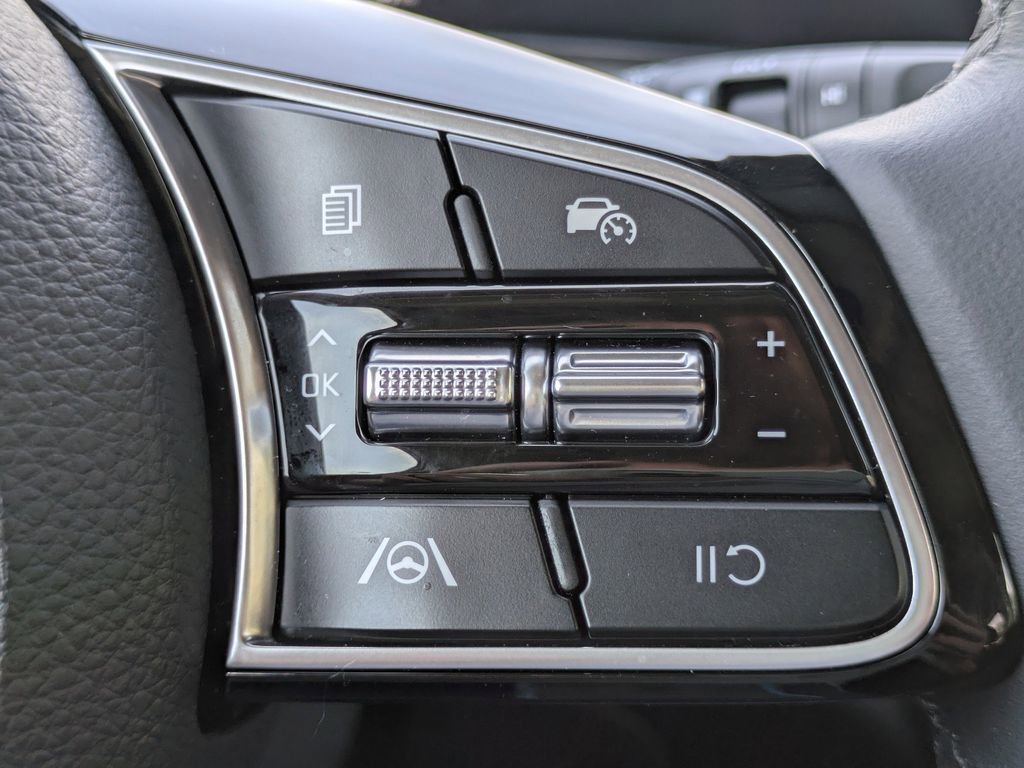 Used 2025 Kia Seltos EX image 26