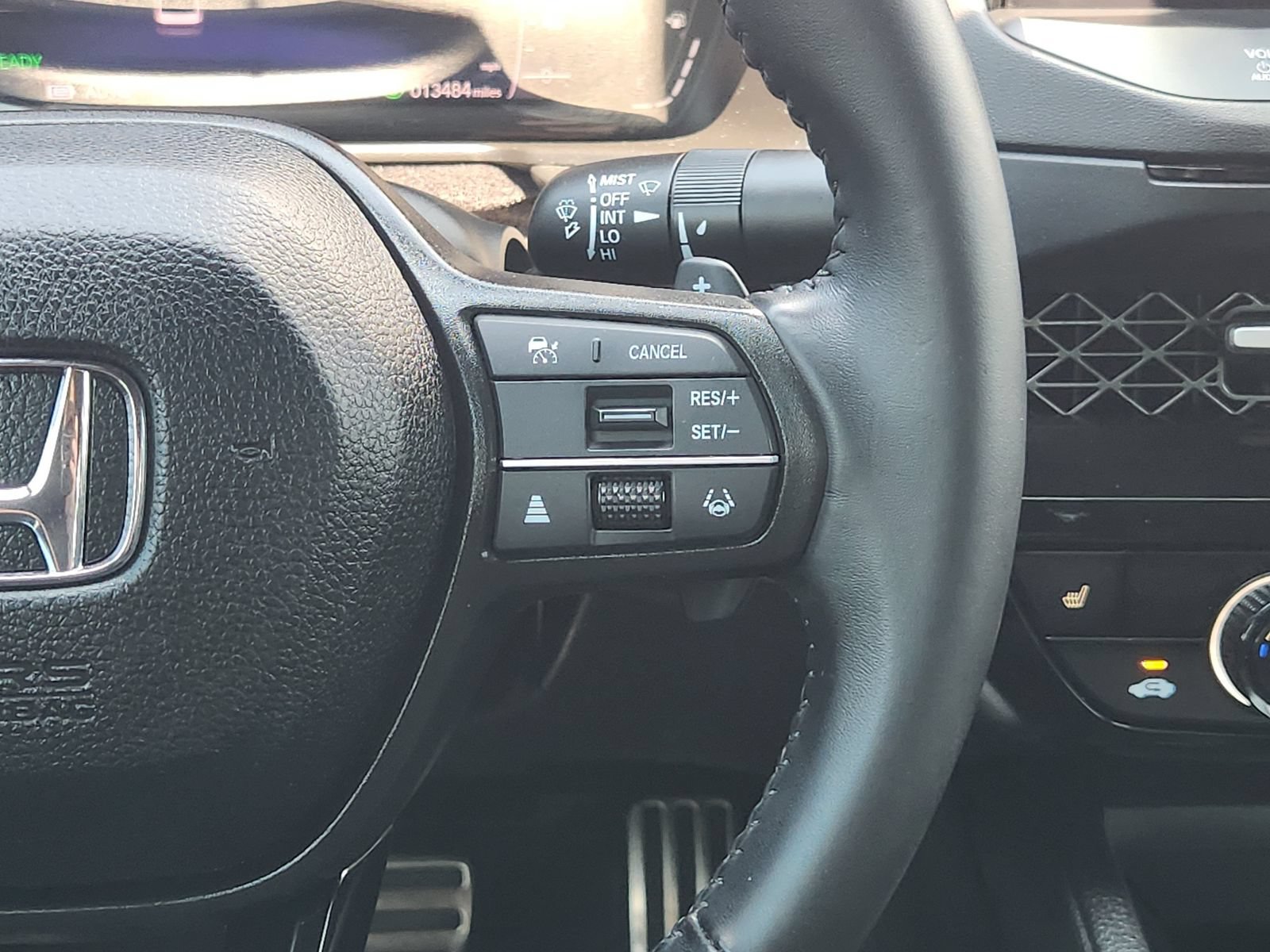 Used 2025 Honda Accord Sport image 33