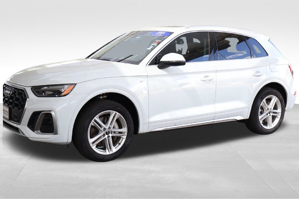 Used 2021 Audi Q5 e Premium Plus w/ Premium Plus Package AWD/4WD image 75