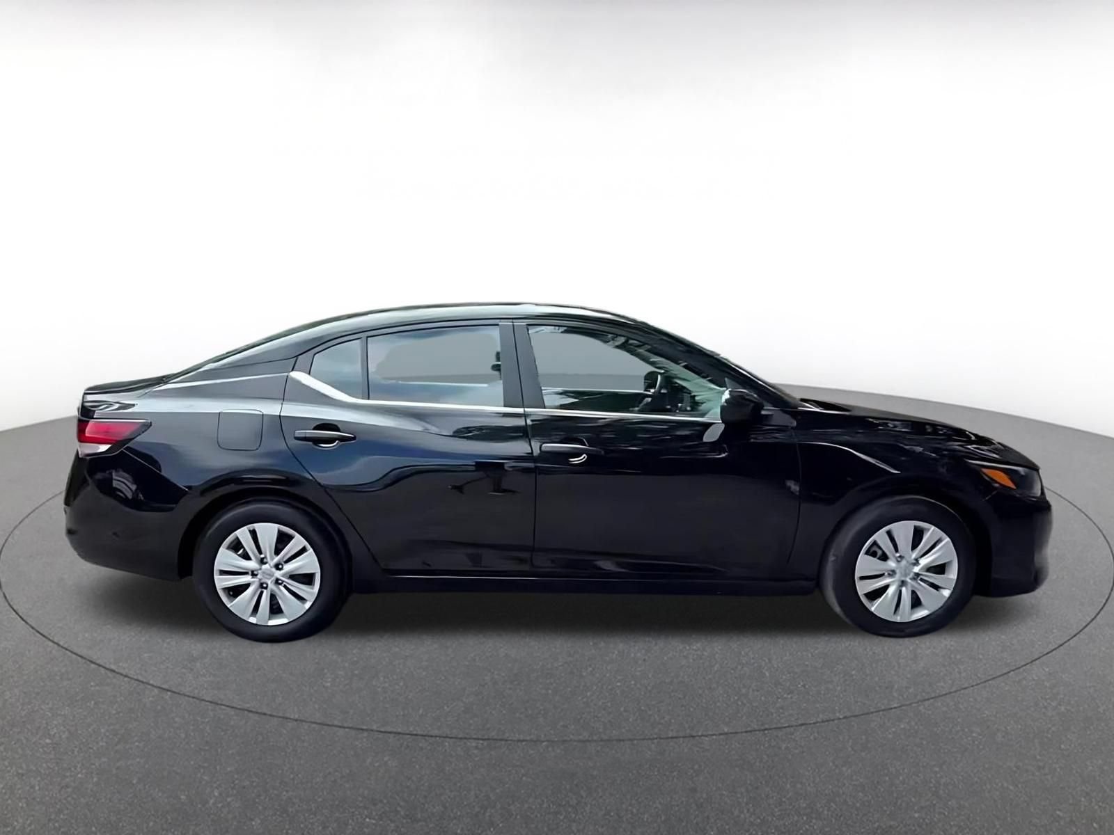 Used 2025 Nissan Sentra S FWD image 16