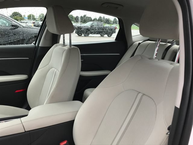 Used 2025 Hyundai Sonata SEL FWD image 29