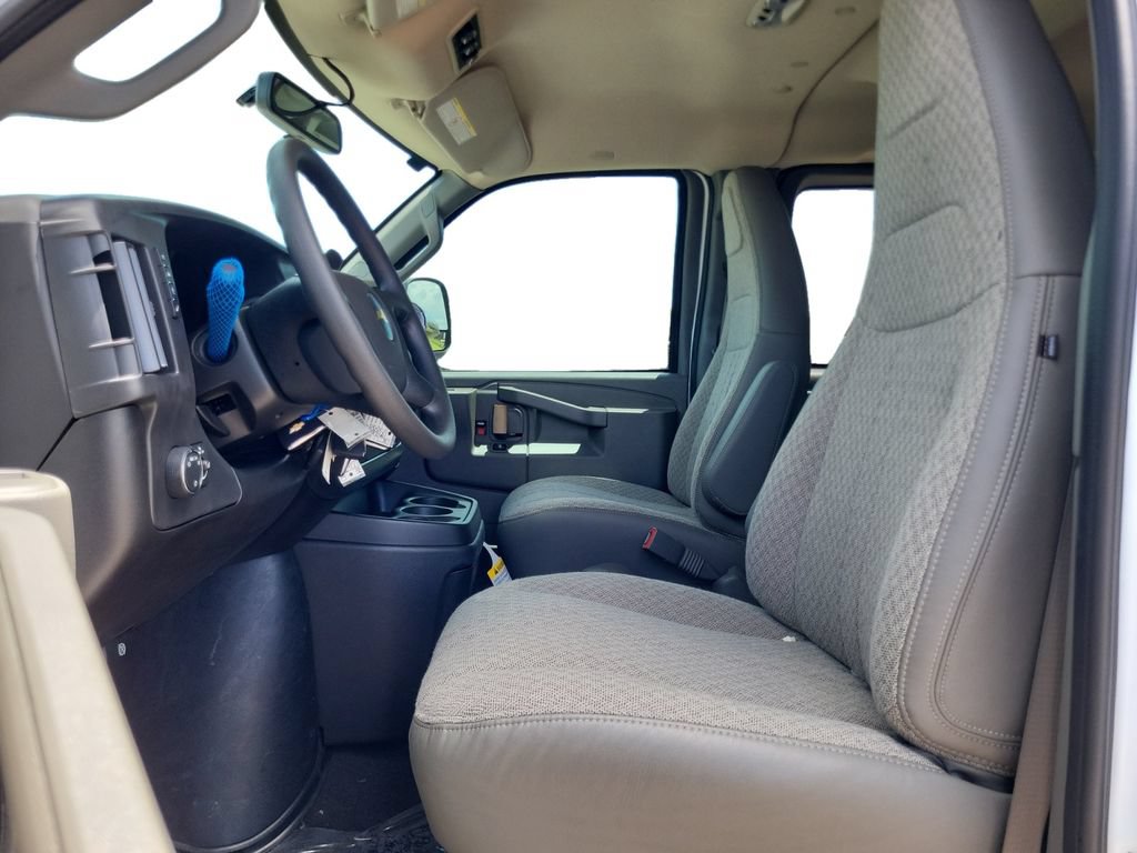 New 2026 Chevrolet Express 3500 LS RWD image 11