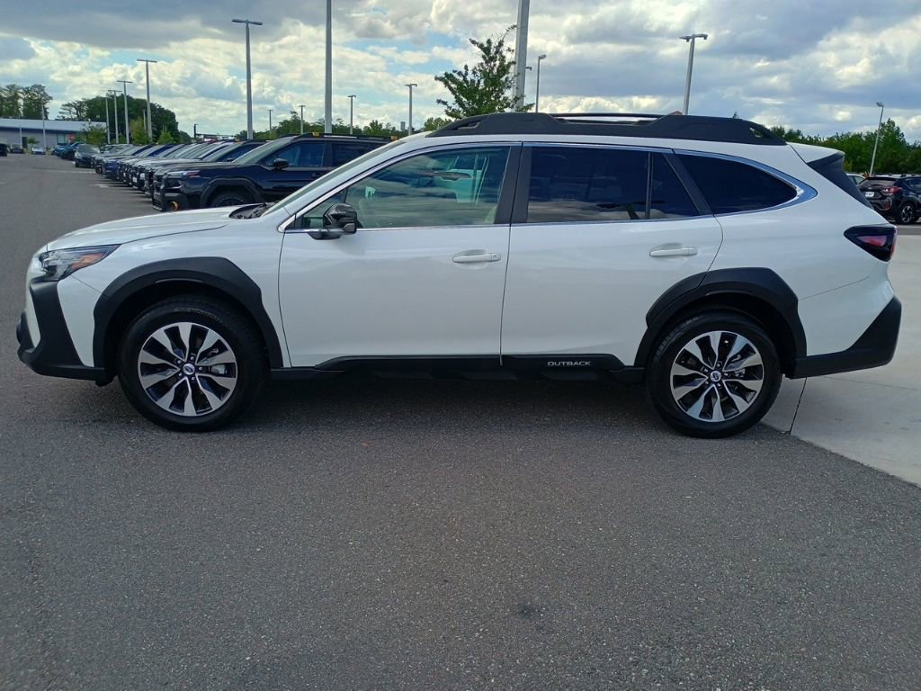 Certified 2025 Subaru Outback Limited AWD/4WD image 8