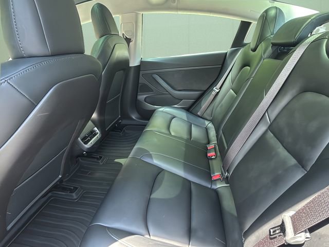 Used 2020 Tesla Model 3 Standard Range Plus RWD image 22