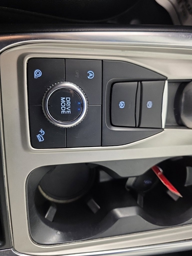 Used 2021 Ford Explorer Limited image 25