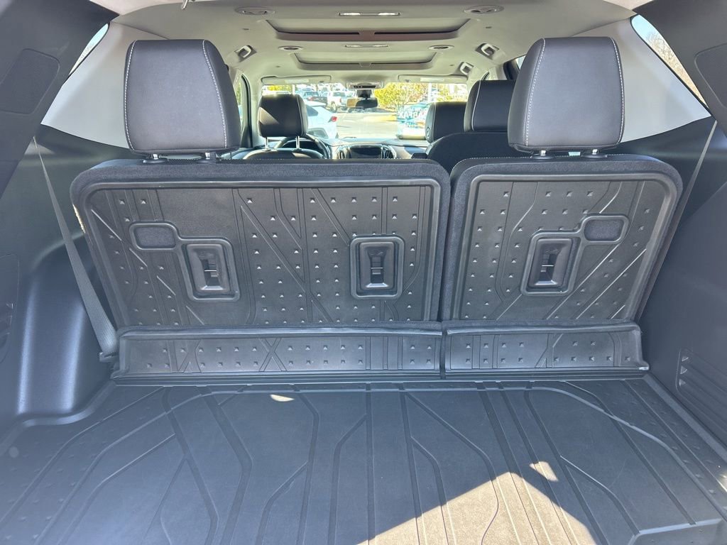 Used 2021 Chevrolet Traverse High Country image 21