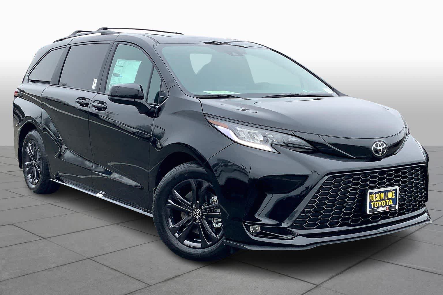 New 2026 Toyota Sienna XSE AWD/4WD image 2