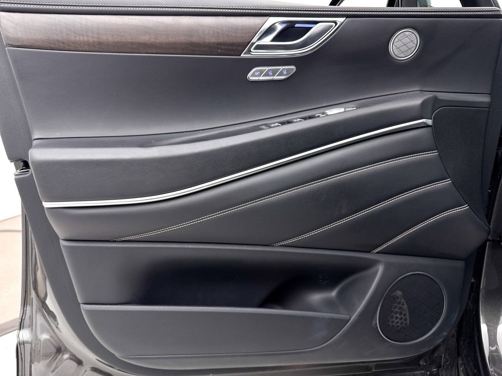 Used 2024 Genesis GV80 3.5T image 29