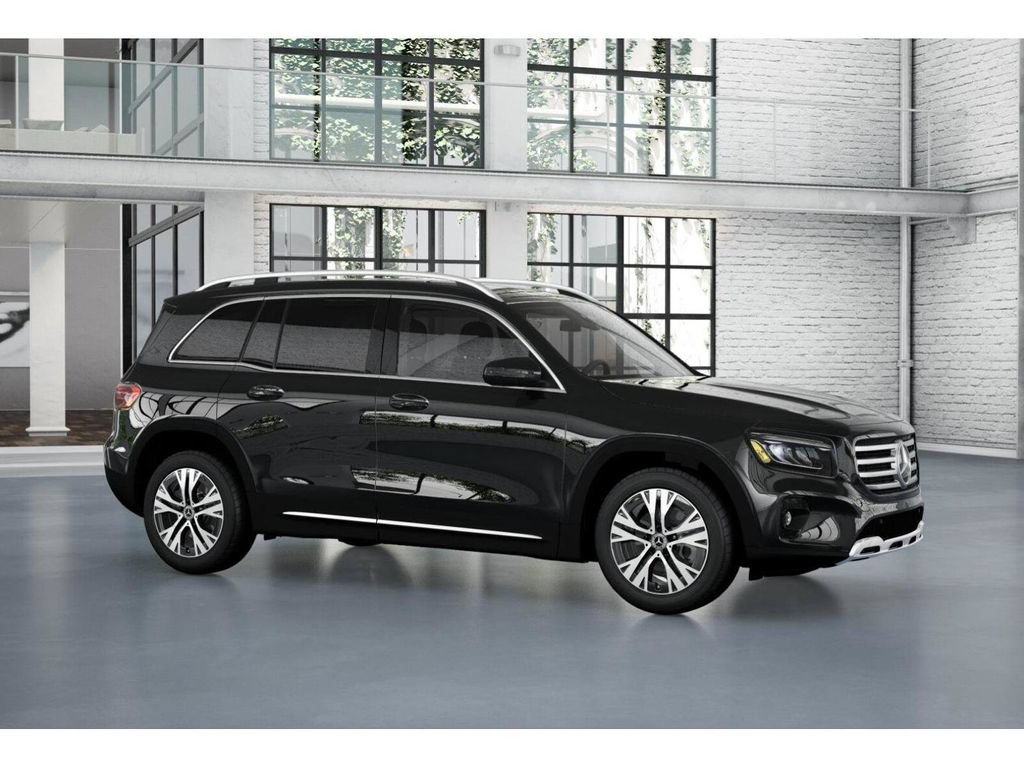 Used 2026 Mercedes-Benz GLB 250 4MATIC image 13