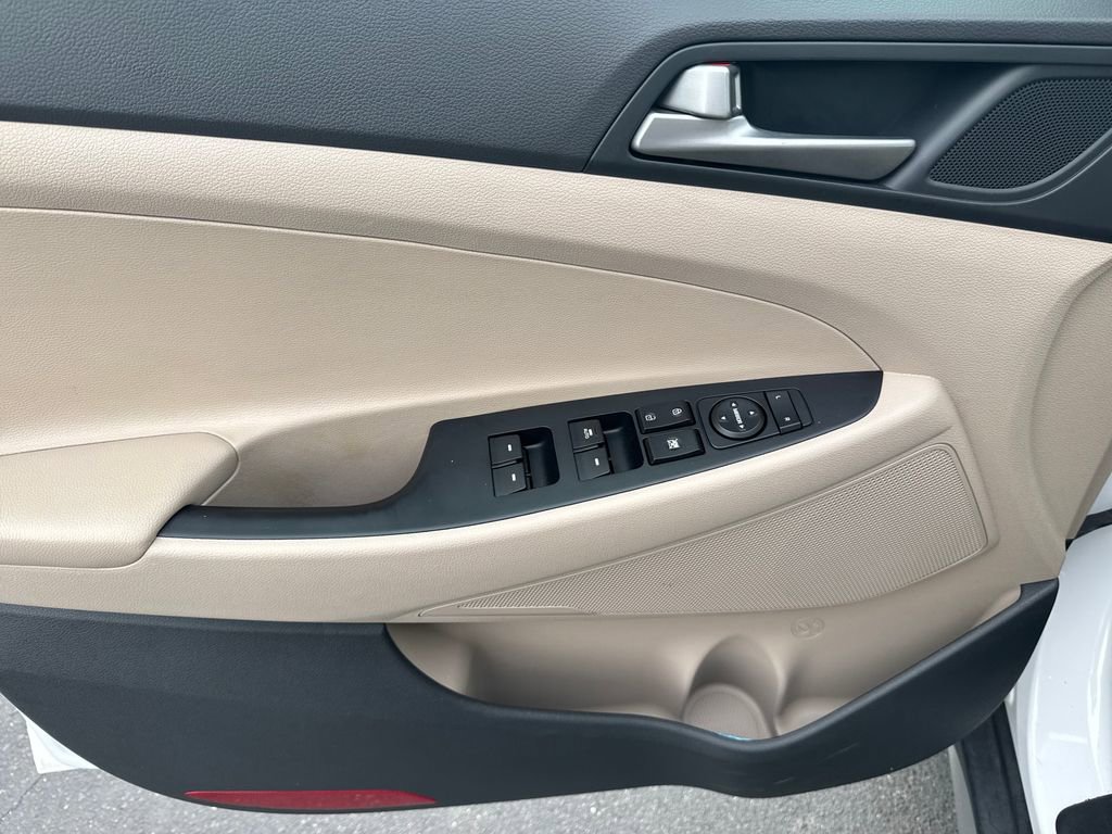 Used 2018 Hyundai Tucson Value w/ Cargo Package image 12