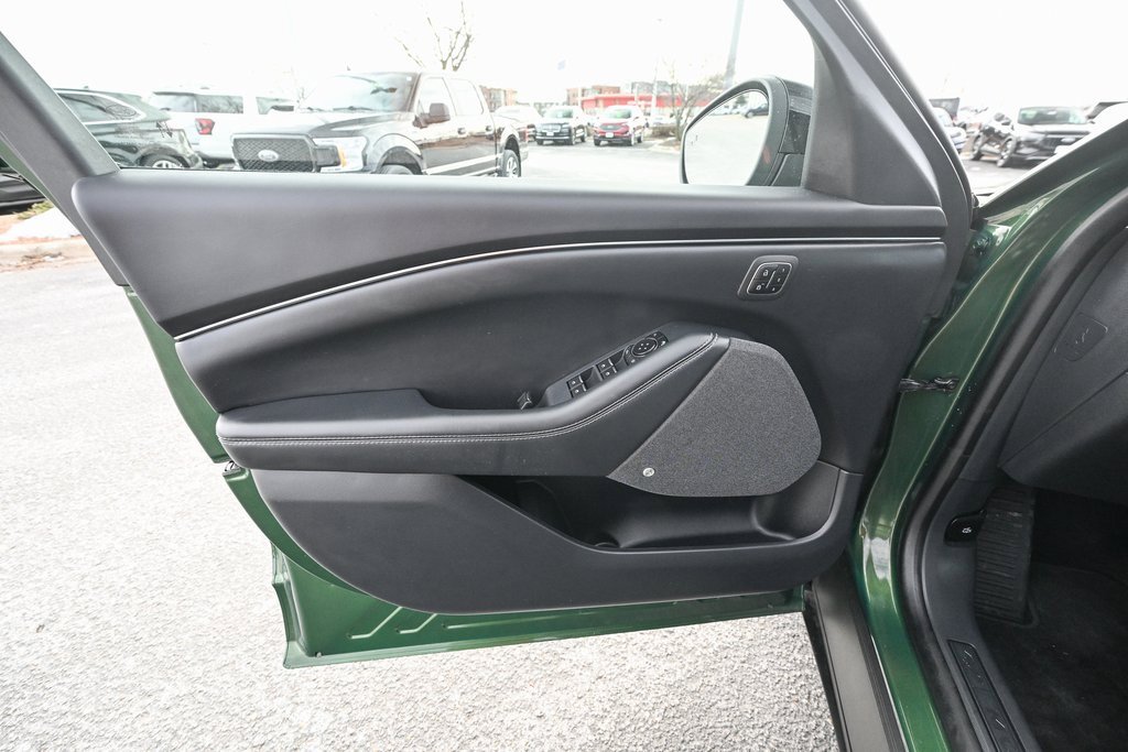 Used 2025 Ford Mustang Mach-E Premium image 20