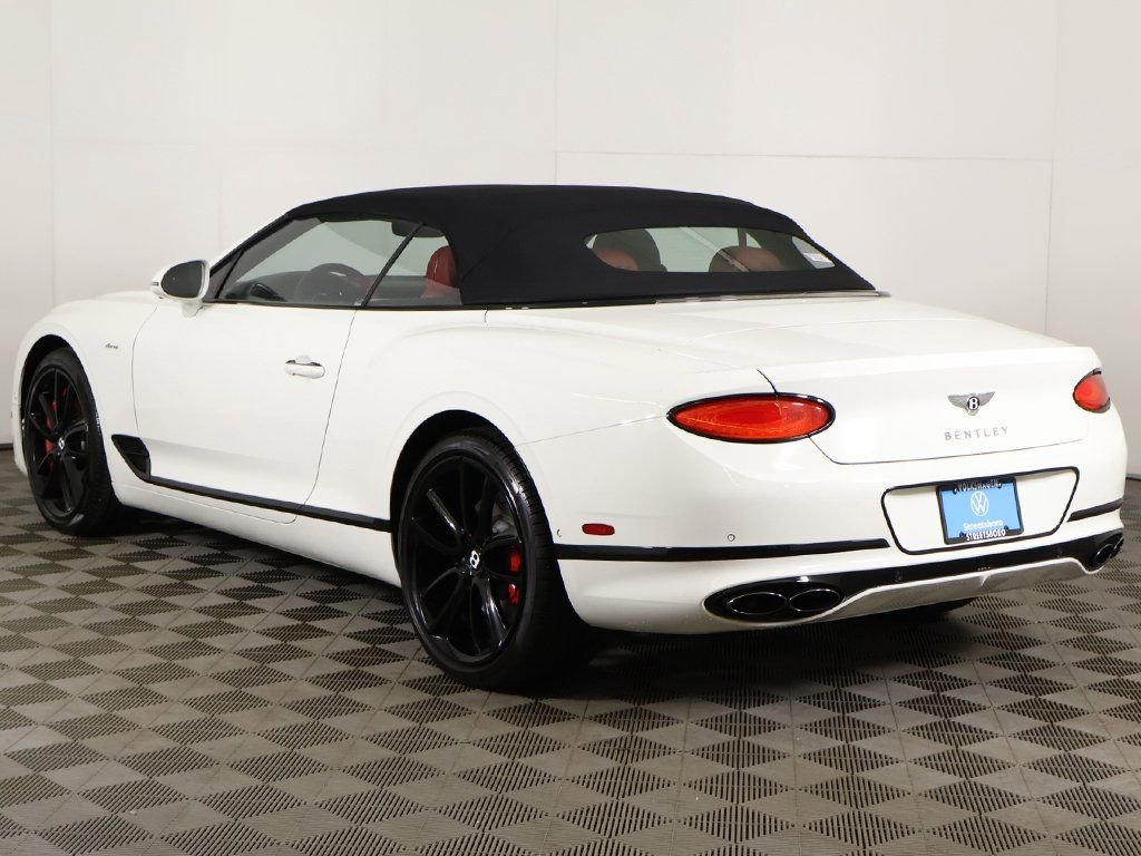 Used 2023 Bentley Continental GT Azure image 12