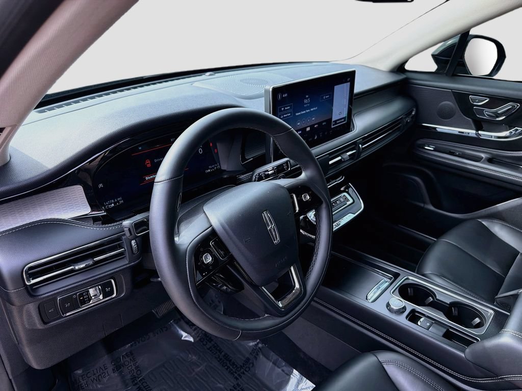 Used 2024 Lincoln Corsair AWD image 9
