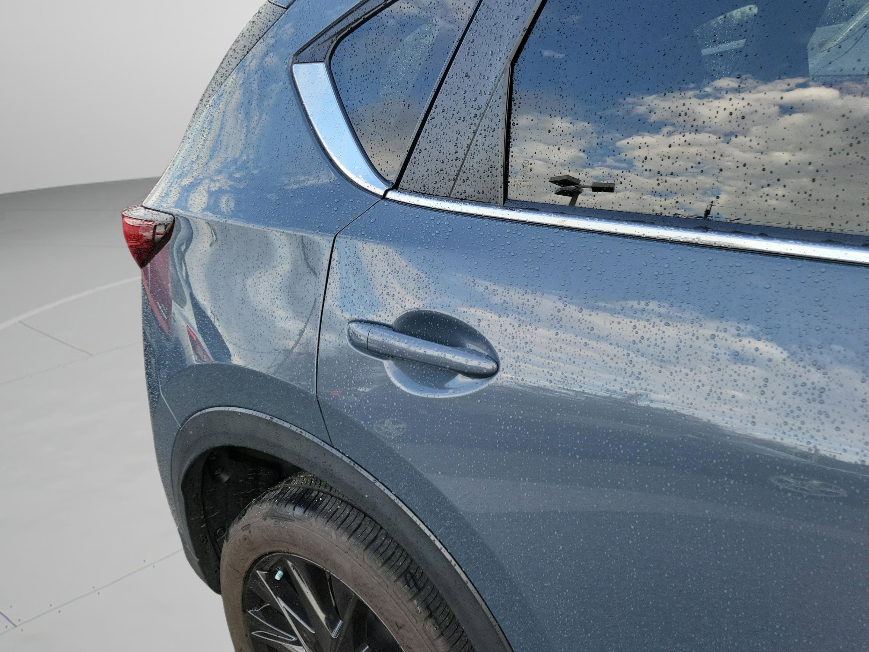 Used 2021 MAZDA CX-5 Carbon Edition image 14