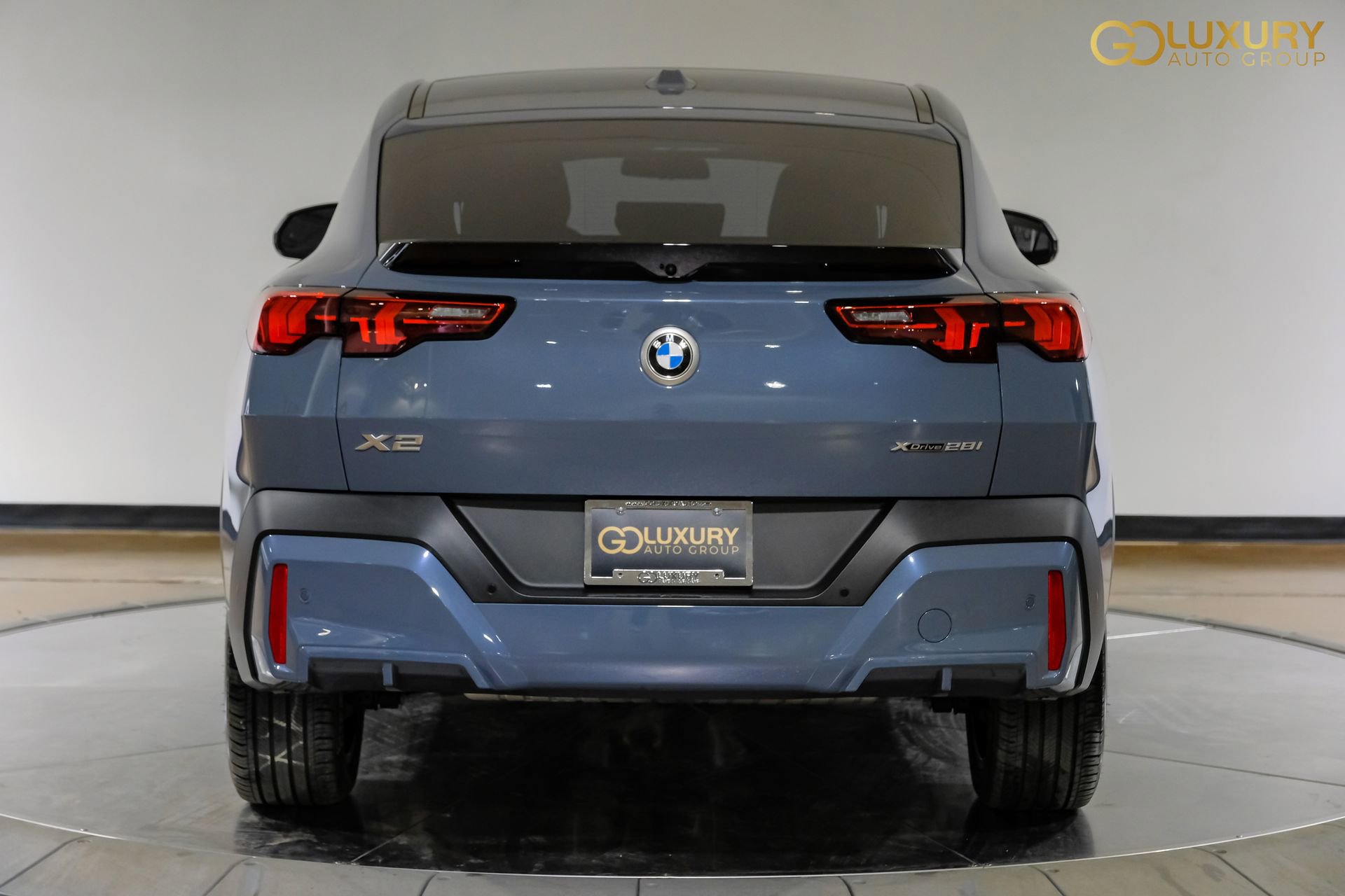 Used 2025 BMW X2 xDrive28i AWD/4WD image 11