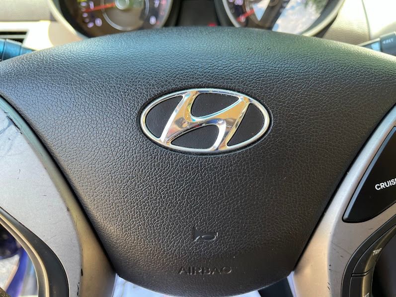 Used 2013 Hyundai Elantra GLS FWD image 15