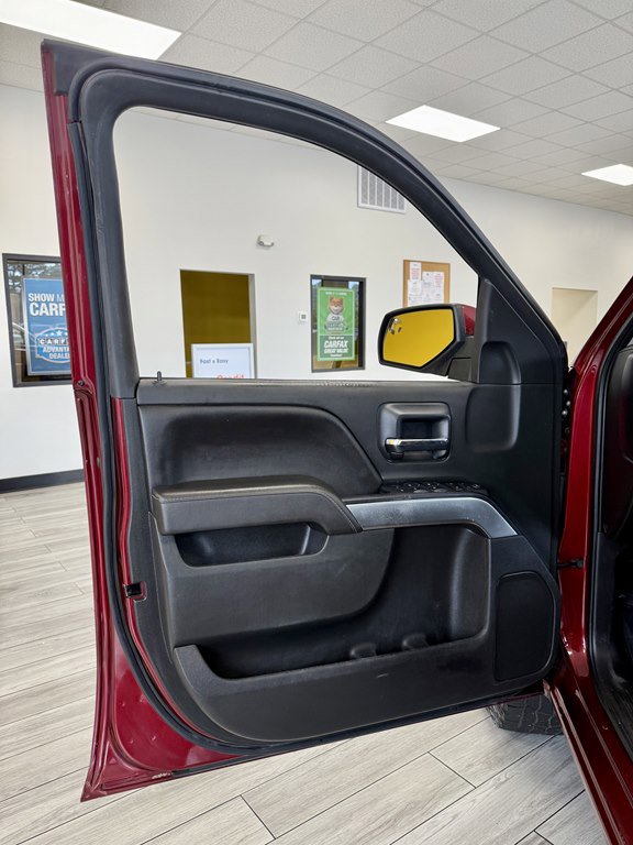 Used 2017 Chevrolet Silverado 1500 LT w/ All Star Edition AWD/4WD image 15