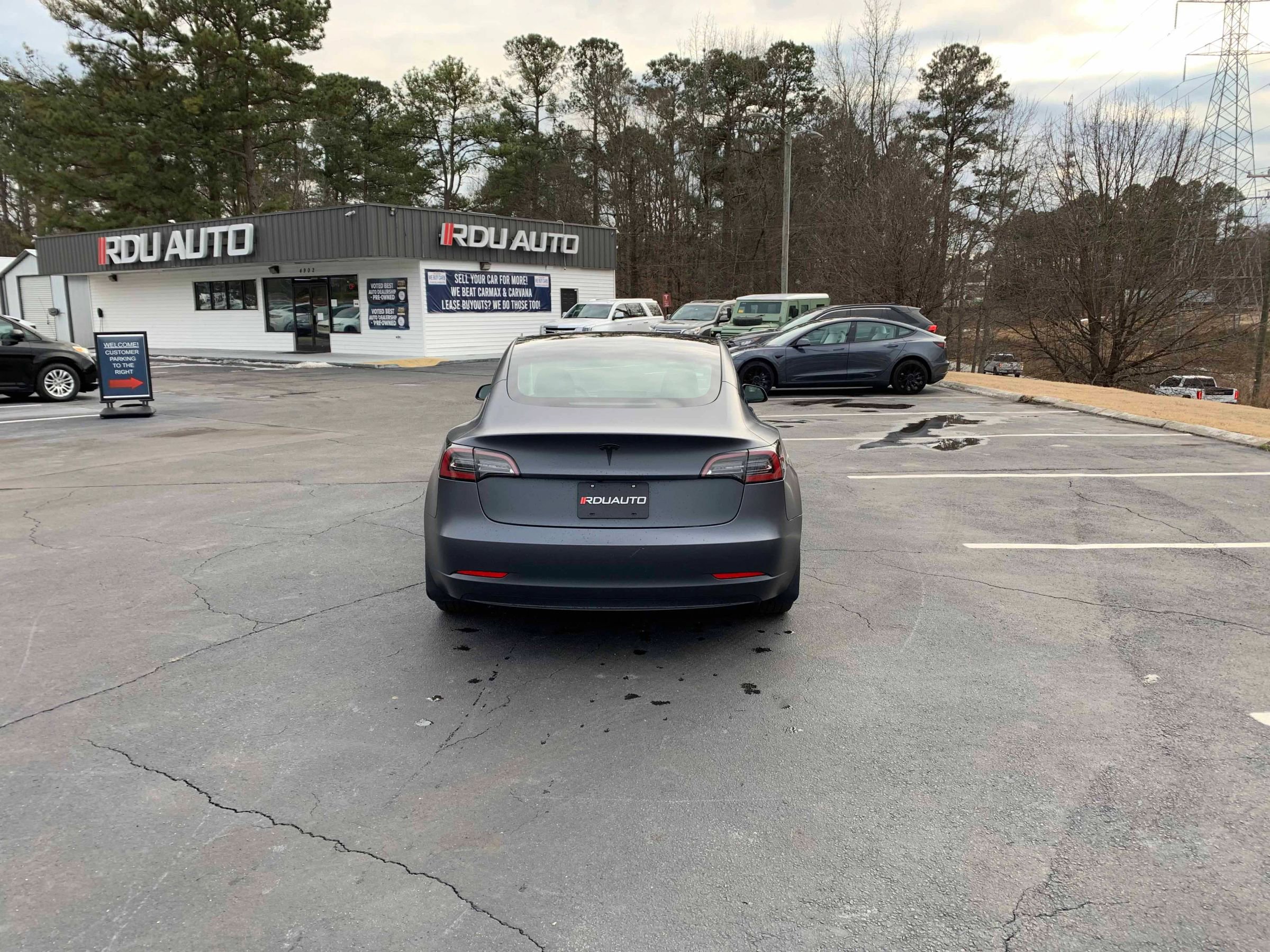 Used 2023 Tesla Model 3 Standard Range image 10