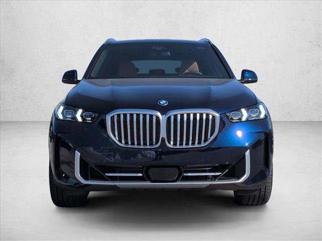 New 2026 BMW X5 xDrive50e image 6