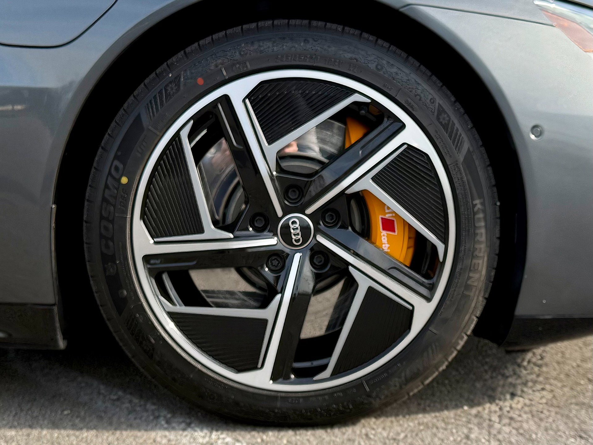 Used 2024 Audi RS e-tron GT w/ Carbon Performance Package image 57