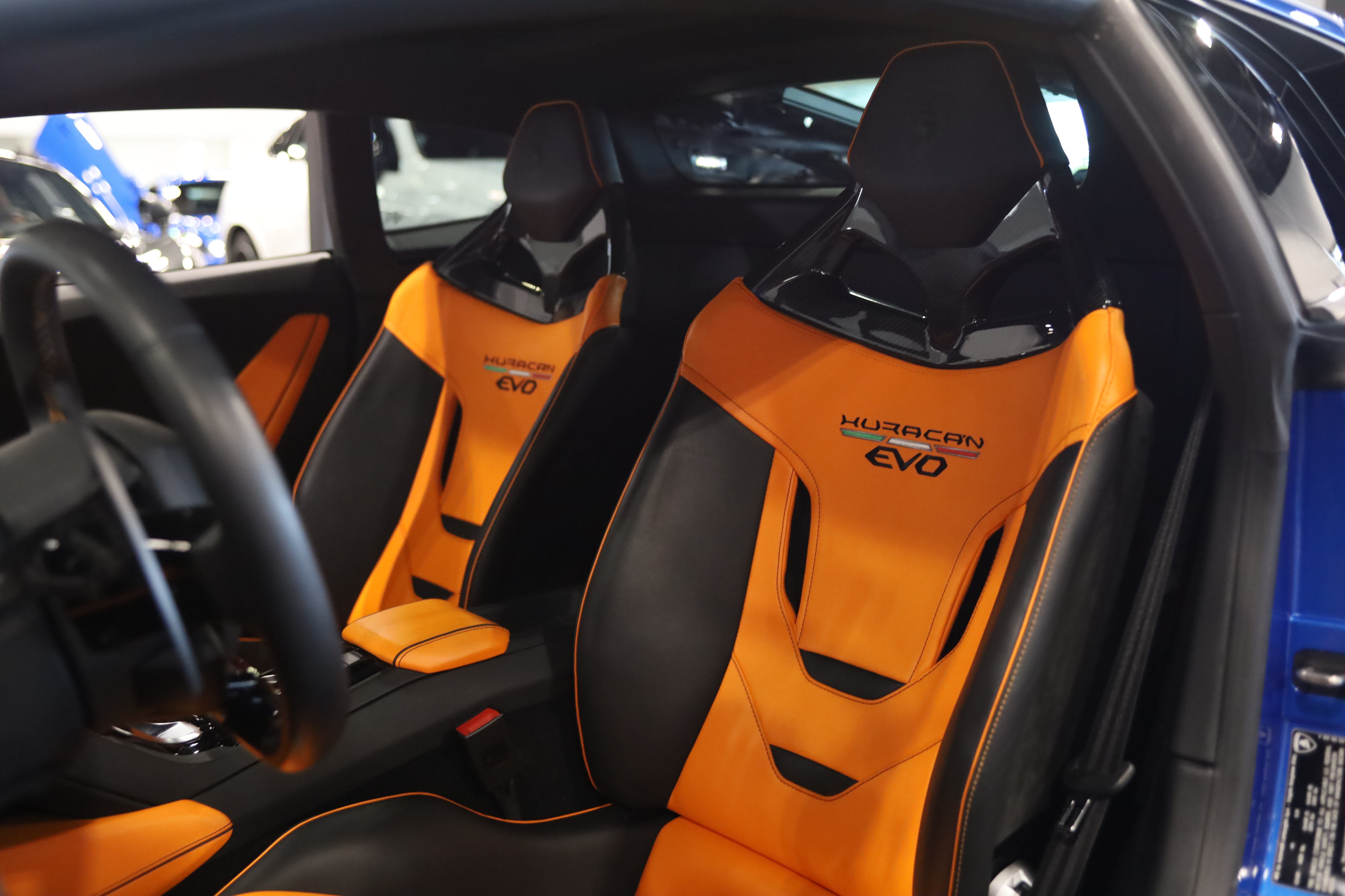 Used 2020 Lamborghini Huracan EVO RWD image 17