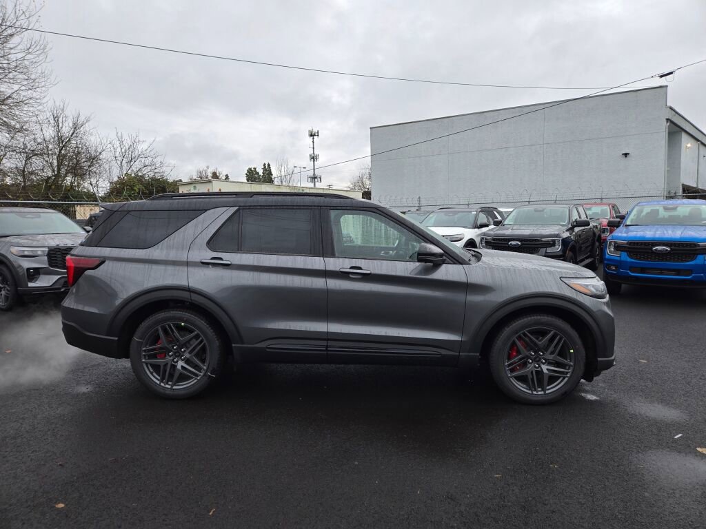 New 2026 Ford Explorer ST image 4