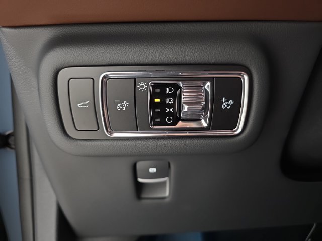 New 2026 Lincoln Nautilus Reserve AWD/4WD image 22