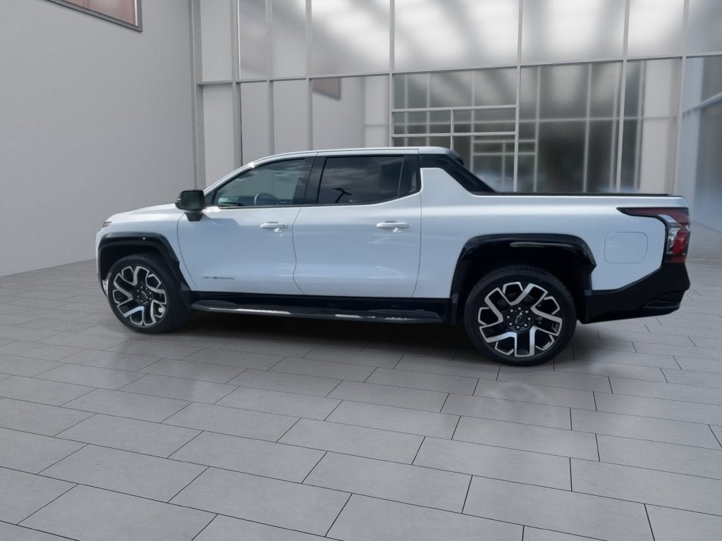 New 2024 Chevrolet Silverado EV RST AWD/4WD image 5