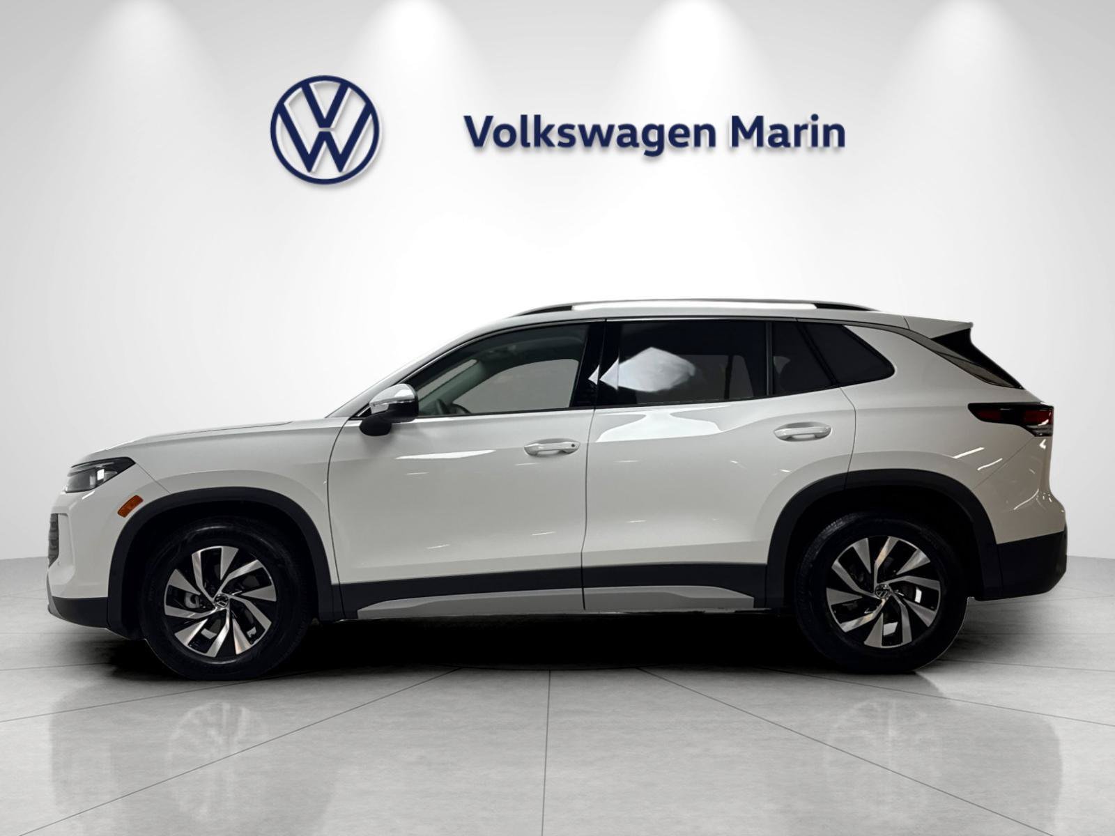 New 2026 Volkswagen Tiguan S FWD image 2