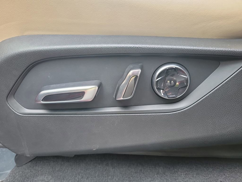 Certified 2025 Acura MDX FWD w/ Technology Package image 19